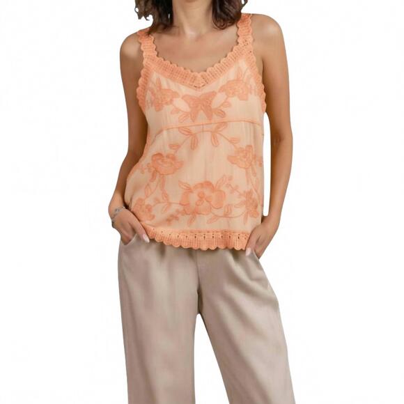 PAPARAZZI FASHION Tops - NEW PAPARAZZI FASHION crochet butterfly tunic top in apricot